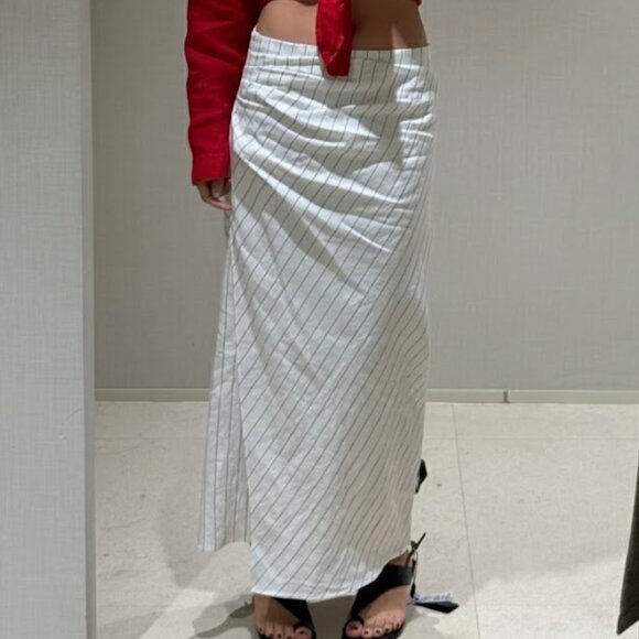 MASSIMO DUTTI Striped Midi Skirt With Pleat Detail In White Size L NWT - Picture 9 of 13